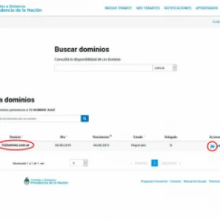 Localizar el dominio y elegir hacer la transferencia del mismo